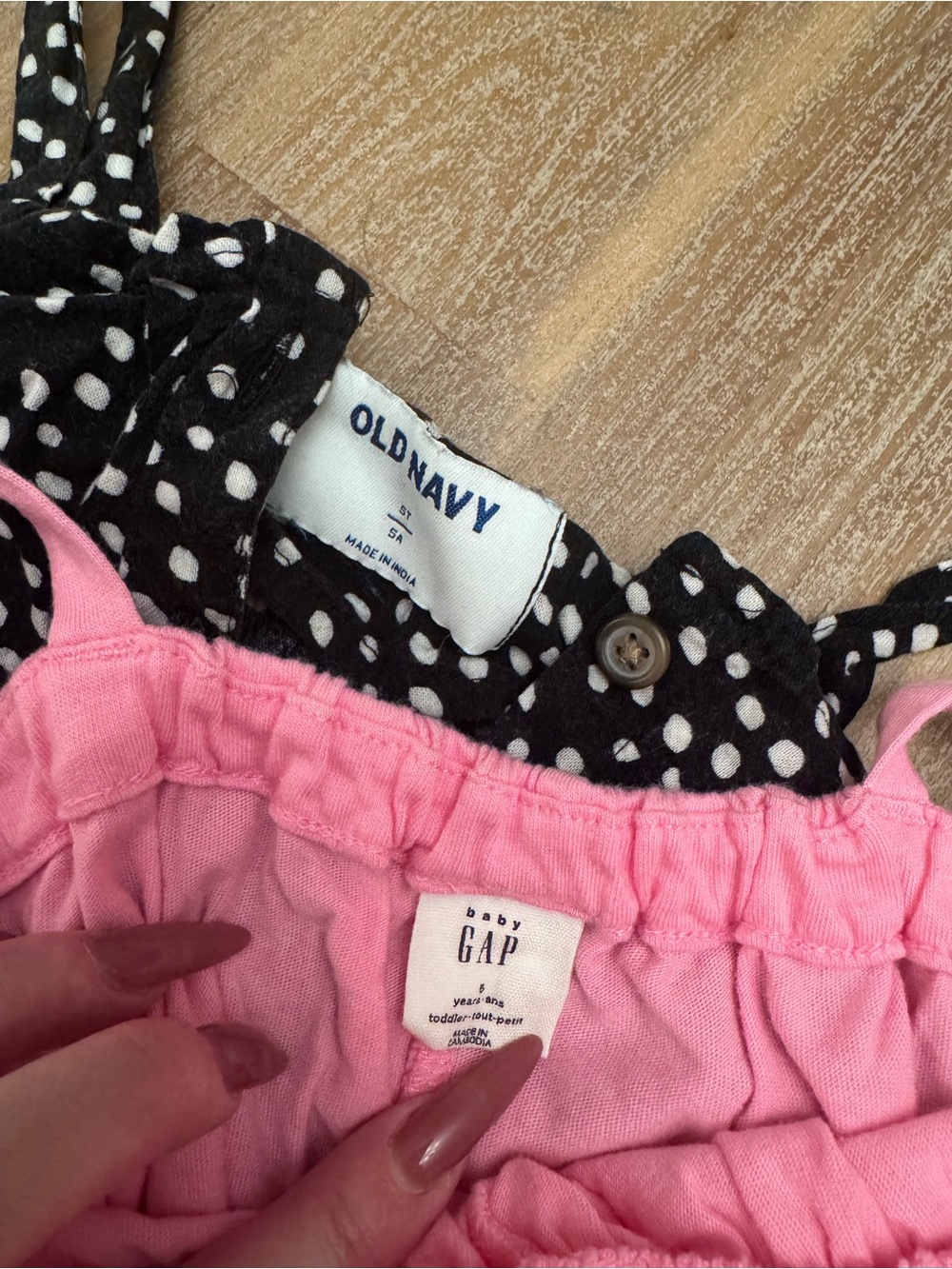 2 Girls Gap Old Navy Rompers Pants 5T - Picture 2 of 2